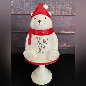 Rae Dunn Polar Bear “Snow Day Figurine 🐻‍❄️